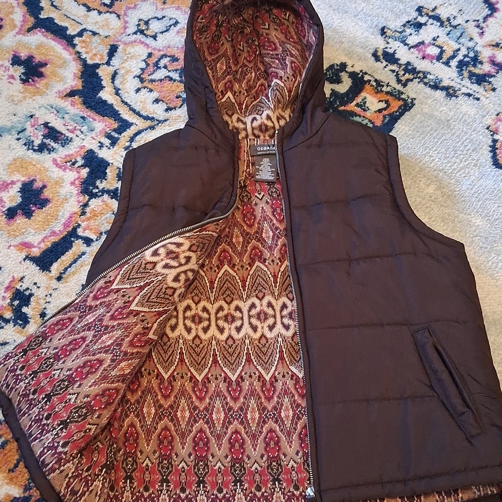 George Brown Quilted Hooded Vest with Patterned Lining - Picture 1 of 6